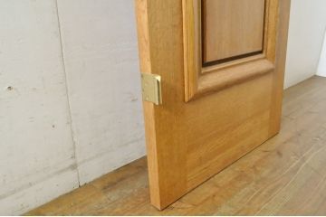 中古　ブランド家具　総ナラ(楢)材　立派な彫刻の高級ドア1枚(オークドア、扉、木製ドア、玄関ドア、建具)(R-063782)