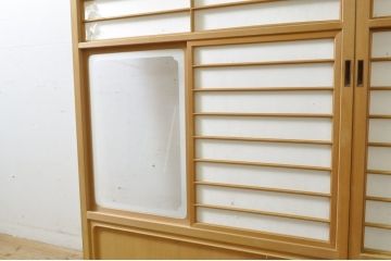 中古　上手物　和の空間づくりにおすすめ!　数寄屋で使われていた猫間障子戸2枚セット(雪見障子戸、建具、引き戸、擦り上げ障子戸、擦上障子戸、ガラス戸)(R-063789)