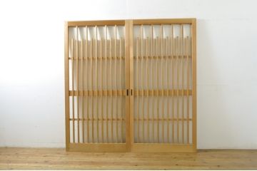中古　高級品　滑らかな木肌が美しい!数寄屋の荒格子戸2枚セット(建具、引き戸)(R-063792)