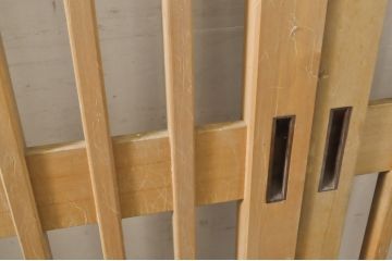 中古　高級品　滑らかな木肌が美しい!数寄屋の荒格子戸2枚セット(建具、引き戸)(R-063792)