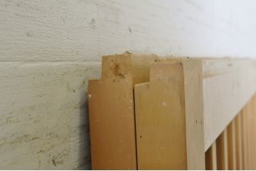 中古　高級品　滑らかな木肌が美しい!数寄屋の荒格子戸2枚セット(建具、引き戸)(R-063793)