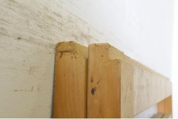 中古　高級品　和室と洋室の仕切りにもおすすめ!数寄屋の横桟荒格子戸2枚セット(建具、引き戸)(R-063794)