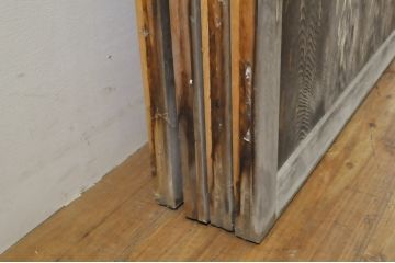中古　板部は浮造り仕上げ!　趣のある風合いが魅力的な数寄屋の雨戸4枚セット(建具、板戸、引き戸)(R-063798)