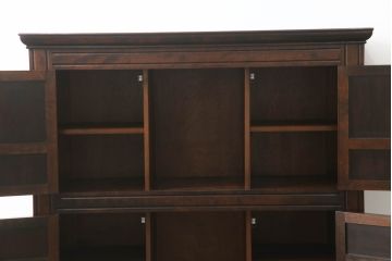 中古　美品　松本民芸家具　B型サイドボード　ジャコビアン様式がクラシカルなキャビネット(収納棚、戸棚、食器棚)(定価約65万円)(R-063805)