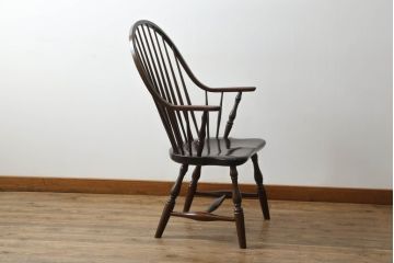 中古　超美品　松本民芸家具　すっきりとしたデザインが魅力のアーチバックアームチェア(椅子、イス、板座チェア、ダイニングチェア、ウインザーチェア、ウィンザーチェア、アームチェア、曲木)(定価約19万円)(R-063808)