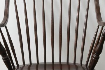 中古　超美品　松本民芸家具　すっきりとしたデザインが魅力のアーチバックアームチェア(椅子、イス、板座チェア、ダイニングチェア、ウインザーチェア、ウィンザーチェア、アームチェア、曲木)(定価約19万円)(R-063808)