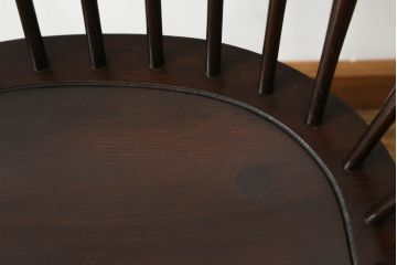 中古　超美品　松本民芸家具　すっきりとしたデザインが魅力のアーチバックアームチェア(椅子、イス、板座チェア、ダイニングチェア、ウインザーチェア、ウィンザーチェア、アームチェア、曲木)(定価約19万円)(R-063808)