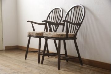 中古　美品　松本民芸家具　クッション付き　美しいシルエットが目を引く、#85リーチ型アームチェア2脚セット(ダイニングチェア、板座チェア、アームチェア、椅子)(R-063813)