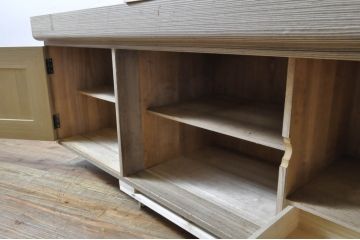中古　最高級!!　特注!!　伝統工芸士　田澤謙介作　脚または台輪リメイク　分厚い桐材が存在感を放つ加茂総桐箪笥ローボード(桐たんす、戸棚、収納棚、テレビ台、テレビボード)(定価約50万円)(R-063819)