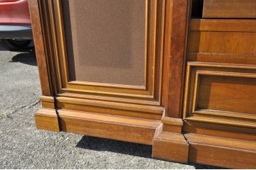 中古　美品　DREXEL HERITAGE(ドレクセルヘリテイジ)　FRANCESCA(フランチェスカ)　堂々とした佇まいの存在感と優雅な高級感あふれるサイドボード(サイドキャビネット、収納棚、戸棚、リビングボード)(R-063823)