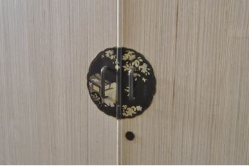 中古　国産　職人手造り　品のある佇まいが魅力の総桐箪笥(胴厚、桐たんす、着物箪笥、収納箪笥、和タンス、引き出し)(R-063826)