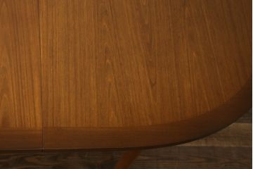 イギリスビンテージ　北欧スタイルのお部屋作りにおすすめのオーバルエクステンションテーブル(拡張式ダイニングテーブル、4人掛け、4P、6人掛け、6P、ラウンドテーブル、ヴィンテージ)(R-063829)