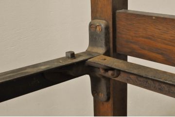 イギリスアンティーク　オーク材　アールデコ　シックでクラシカルな空間づくりにおすすめのベッドフレーム(ダブルベッド、英国)(R-063839)