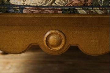 中古　飛騨産業　穂高シリーズ　キツツキマーク　ホワイトオーク　気品ある佇まいの1人掛けソファ(一人掛けソファ、アームチェア)(R-063845)