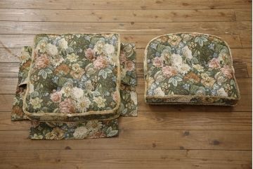 中古　飛騨産業　穂高シリーズ　キツツキマーク　ホワイトオーク　気品ある佇まいの1人掛けソファ(一人掛けソファ、アームチェア)(R-063845)