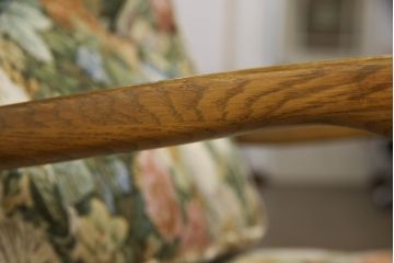 中古　飛騨産業　穂高シリーズ　キツツキマーク　ホワイトオーク　気品ある佇まいの1人掛けソファ(一人掛けソファ、アームチェア)(R-063846)