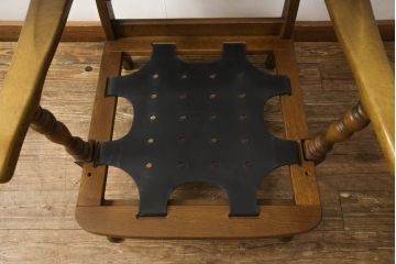 中古　飛騨産業　穂高シリーズ　キツツキマーク　ホワイトオーク　気品ある佇まいの1人掛けソファ(一人掛けソファ、アームチェア)(R-063846)