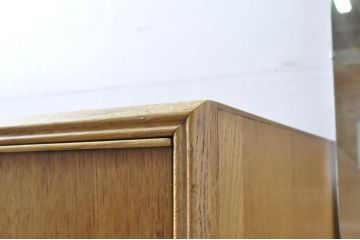 イギリスビンテージ　オースティン社(Austinsuite)　オーク材　シンプルなデザインがお部屋に馴染みやすいドレッシングチェスト(ドレッサー、ミラー、鏡台、化粧台、ヴィンテージ)(R-063848)