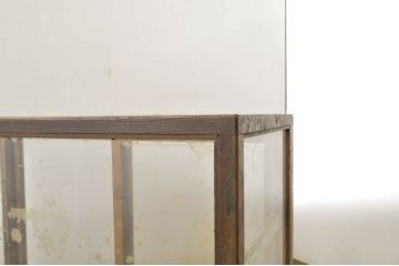 和製アンティーク　栗材　シンプルなデザインが取り入れやすいガラスケース(ショーケース、陳列棚、飾り棚、ガラス戸棚、店舗什器)(R-063852)