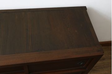 和製アンティーク　前面欅(ケヤキ)材　組子入り　和モダンなお部屋づくりに取り入れたい関東水屋箪笥(食器棚、戸棚、収納棚、キャビネット)(R-063861)