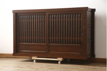 中古　美品　ニレ材　和の空間に取り入れたいシックな水屋箪笥サイドボード(キャビネット、食器棚、戸棚、収納棚)(R-063868)