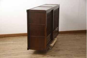 中古　美品　ニレ材　和の空間に取り入れたいシックな水屋箪笥サイドボード(キャビネット、食器棚、戸棚、収納棚)(R-063868)
