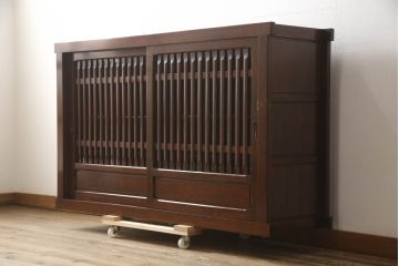 中古　美品　ニレ材　和の空間に取り入れたいシックな水屋箪笥サイドボード(キャビネット、食器棚、戸棚、収納棚)(R-063868)
