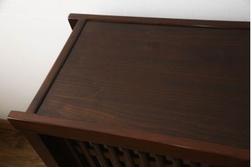 中古　美品　ニレ材　和の空間に取り入れたいシックな水屋箪笥サイドボード(キャビネット、食器棚、戸棚、収納棚)(R-063868)