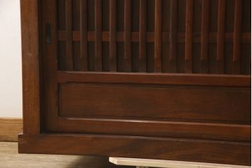 中古　美品　ニレ材　和の空間に取り入れたいシックな水屋箪笥サイドボード(キャビネット、食器棚、戸棚、収納棚)(R-063869)