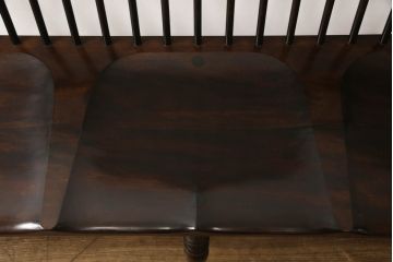 中古　美品　松本民芸家具　♯513型　クッション付き　クラシカルなデザインが美しいウィンザーチェア(ウィンザーベンチ、長椅子、3人掛けベンチ、ウインザーチェア)(R-063870)
