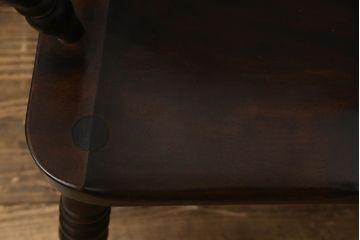 中古　美品　松本民芸家具　♯513型　クッション付き　クラシカルなデザインが美しいウィンザーチェア(ウィンザーベンチ、長椅子、3人掛けベンチ、ウインザーチェア)(R-063870)