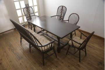 中古　美品　松本民芸家具　♯513型　クッション付き　クラシカルなデザインが美しいウィンザーチェア(ウィンザーベンチ、長椅子、3人掛けベンチ、ウインザーチェア)(R-063870)