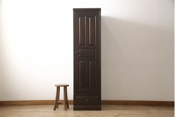 希少サイズ　中古　美品　北海道民芸家具　細身で取り入れやすい上品な幅狭ワードローブ(洋服タンス、収納棚、細身、ロッカータンス)(R-063875)