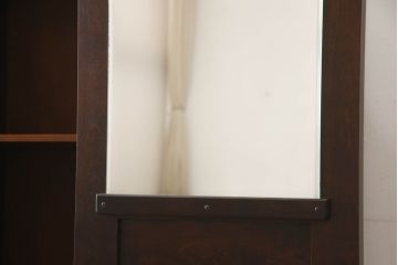 希少サイズ　中古　美品　北海道民芸家具　細身で取り入れやすい上品な幅狭ワードローブ(洋服タンス、収納棚、細身、ロッカータンス)(R-063875)