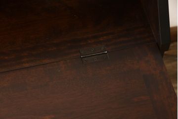 中古　北海道民芸家具　上質な作りが魅力のライティングビューロー(机、在宅ワーク用デスク、ワークデスク、引き出し)(定価約34万円)(R-063877)