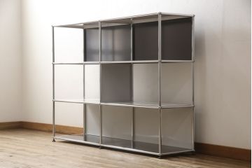 中古　USMハラー(USM Haller)　美しくシンプルなデザインが目を引く鉄製キャビネット(定価約21万円)(オープンラック、飾り棚)(R-063881)