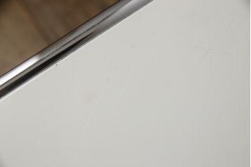 中古　USMハラー(USM Haller)　美しくシンプルなデザインが目を引く鉄製サイドボード(定価約10万円)(キャビネット、オープンラック、飾り棚)(R-063882)