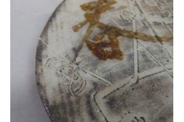 人間国宝　田村耕一　刻　梅文　陶板(共箱付き、和食器)(R-063924)