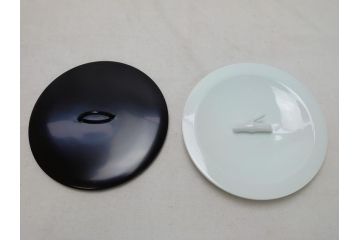 人間国宝　井上萬二作　白磁　彫文　水指(共箱付き、茶道具)(R-063927)