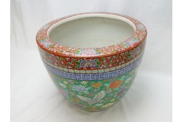 特大!　鮮やかな十錦手火鉢　蝶の図　花蝶文(鉢カバー、メダカ鉢、めだか)(R-063932)