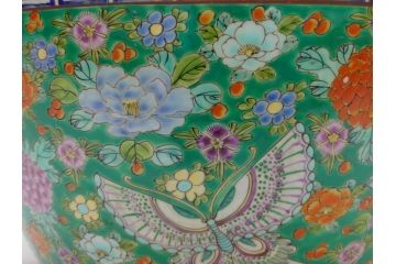特大!　鮮やかな十錦手火鉢　蝶の図　花蝶文(鉢カバー、メダカ鉢、めだか)(R-063932)