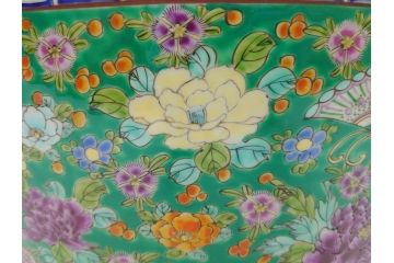 特大!　鮮やかな十錦手火鉢　蝶の図　花蝶文(鉢カバー、メダカ鉢、めだか)(R-063932)