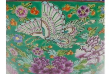特大!　鮮やかな十錦手火鉢　蝶の図　花蝶文(鉢カバー、メダカ鉢、めだか)(R-063932)