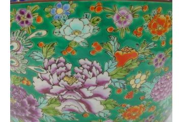 特大!　鮮やかな十錦手火鉢　蝶の図　花蝶文(鉢カバー、メダカ鉢、めだか)(R-063932)