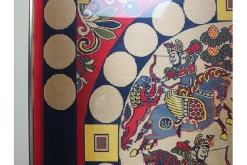 龍村平蔵　謹模　四天王獅猟紋様錦　国宝法隆寺蔵(約86.5cm×74.5cm、額装、タペストリー)(R-063935)