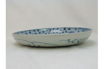 江戸期　大明成化年製　古伊万里　染付　花唐草　松竹梅文　1.2尺　約31cm　大皿(和皿、和食器、一尺二寸)(R-063944)