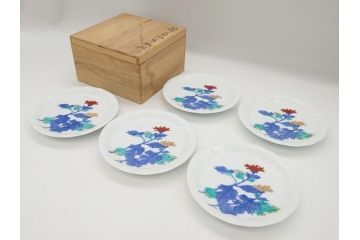 十三代　今泉今右衛門　重要無形文化財　5.5寸　錦菊絵果物皿5枚(共箱付き、五寸五分、和皿、和食器、色絵、色鍋島)(R-063949)