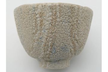 人間国宝　松井康成　練上嘯裂酒呑(猪口、ぐい呑み、和食器、共箱付き)(R-063950)