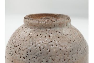 時代物　柿角印　作家物　高麗　玉子手　和の雰囲気を高めてくれる茶碗(抹茶碗、茶道具、茶器、和食器、共箱付き)(R-063953)