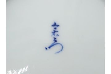重要無形文化財　十二代 今泉今右衛門　錦　色絵　薔薇文　5.1寸　約15.5cm　大胆に描かれた薔薇の図が食卓のアクセントになる中皿5枚(銘々皿、色鍋島、和食器、五寸一分、共箱付き)(R-063955)
